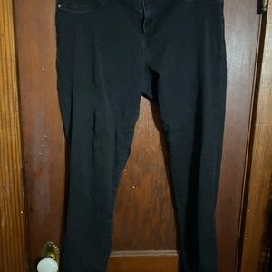 1822 Denim Dark Jeans